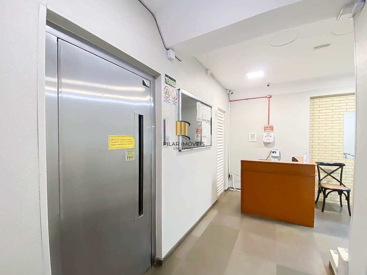 Apartamento 1 suíte com vaga no Menino Deus – Próximo à Av. Getúlio Vargas