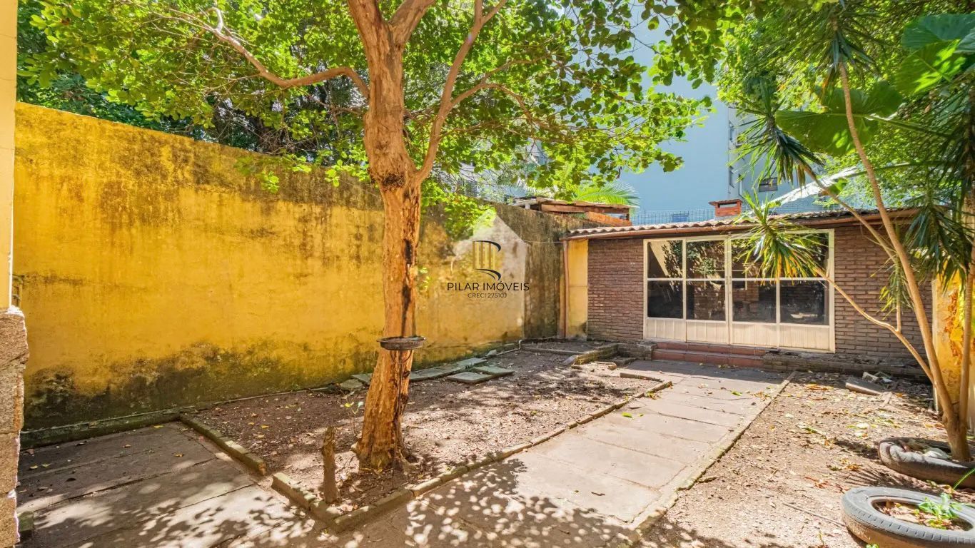 Prédio na Andre da Rocha com garagem