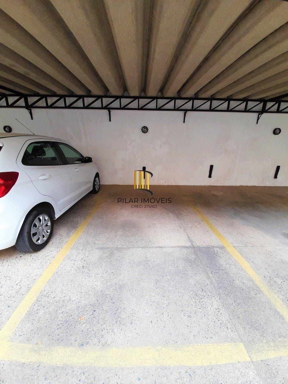 Apartamento-02 Dormitorios-Bairro Santana.