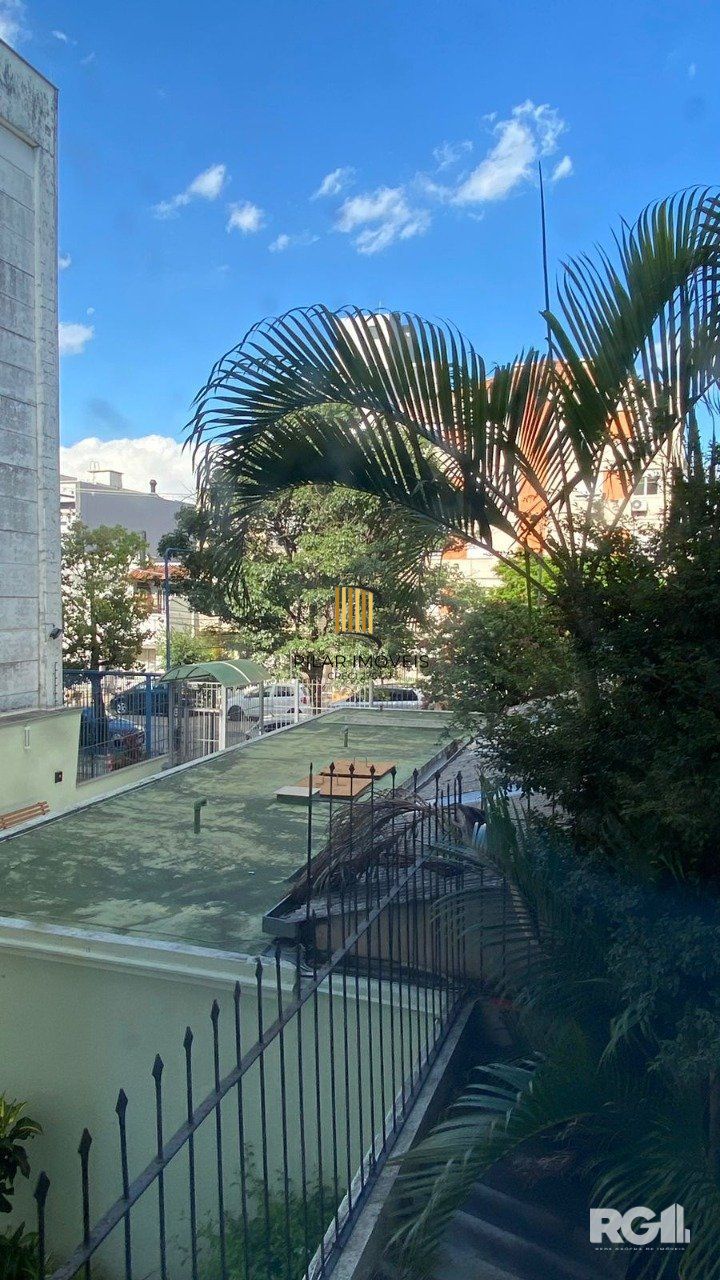 Ótimo apartamento à venda na Cidade Baixa, localizado na Rua Baronesa Do Gravataí.