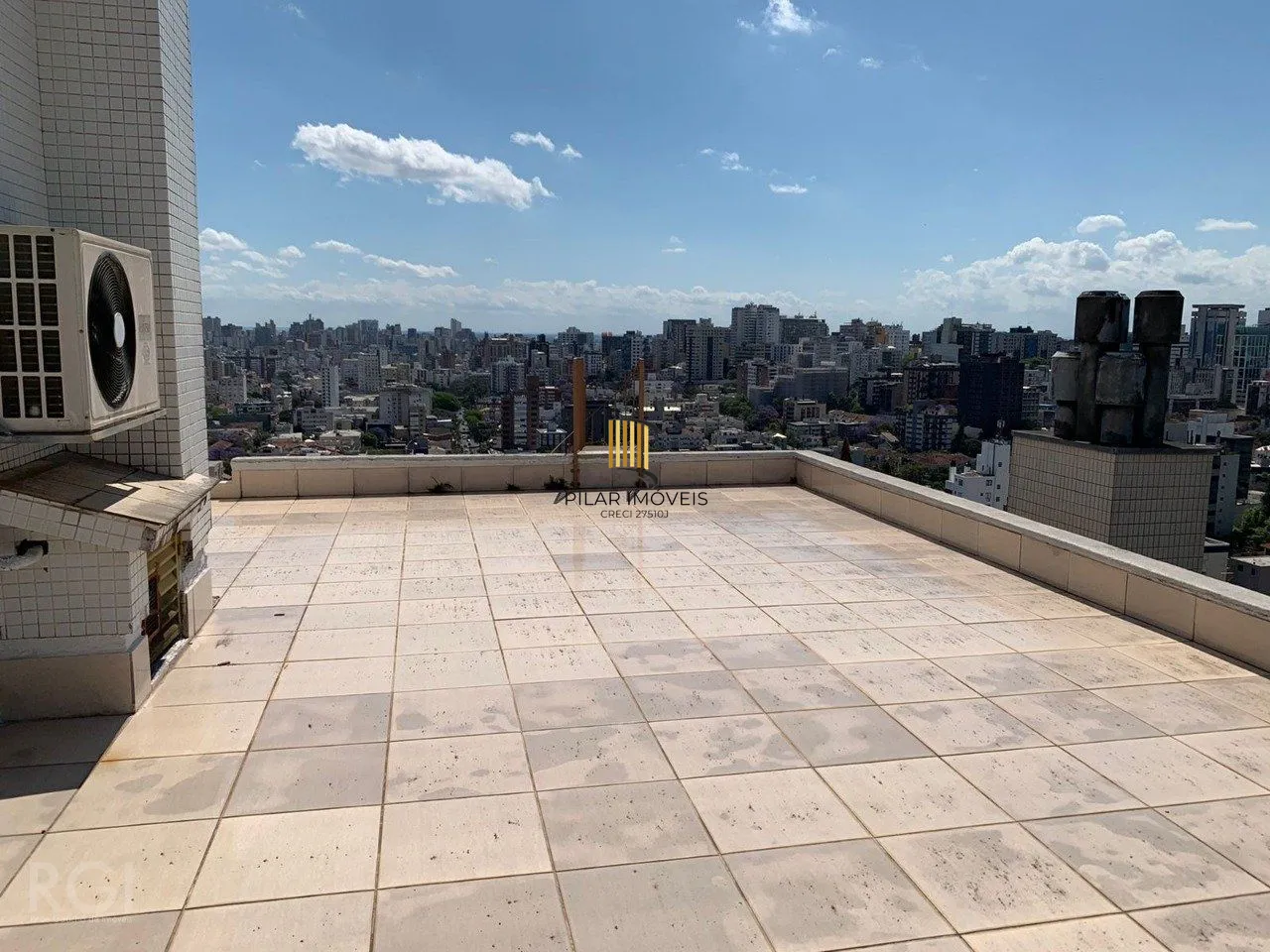 Cobertura para Venda - 310m², 3 dormitórios, sendo 1 suites, 4 vagas - Rio Branc