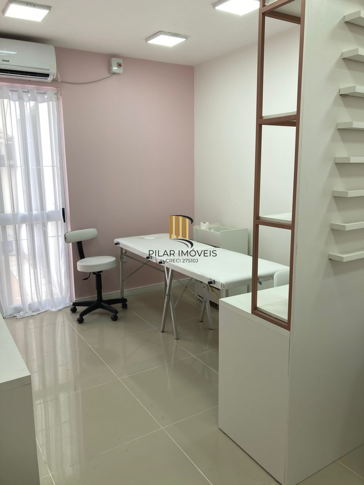 Sala Comercial 1 dormitório no bairro Cristo Redentor