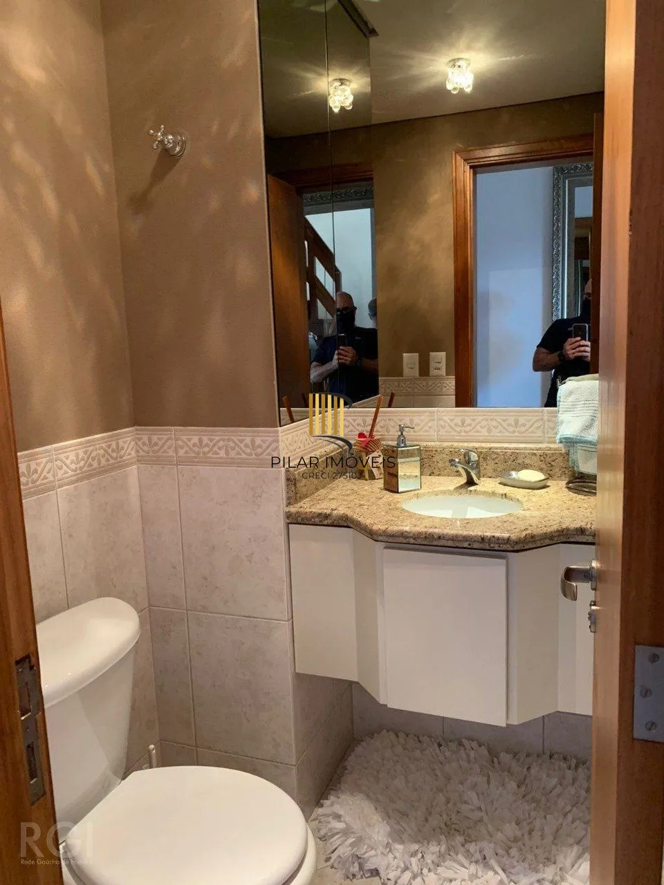 Cobertura para Venda - 310m², 3 dormitórios, sendo 1 suites, 4 vagas - Rio Branc