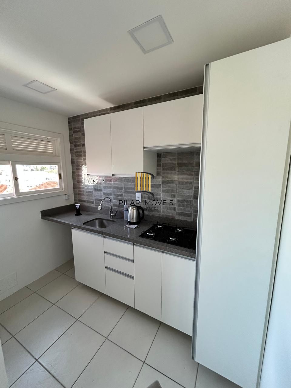 Apartamento à venda na Cidade Baixa,1 quarto e vaga de garagem.