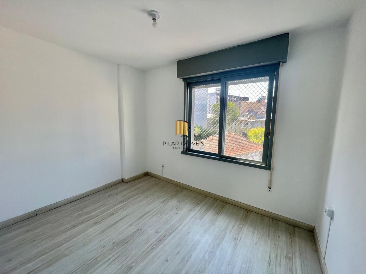 Apartamento-02Dormitorios-Garagem-Cidade-Baixa