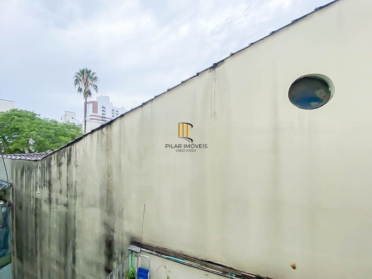 Apartamento 1 suíte com vaga no Menino Deus – Próximo à Av. Getúlio Vargas