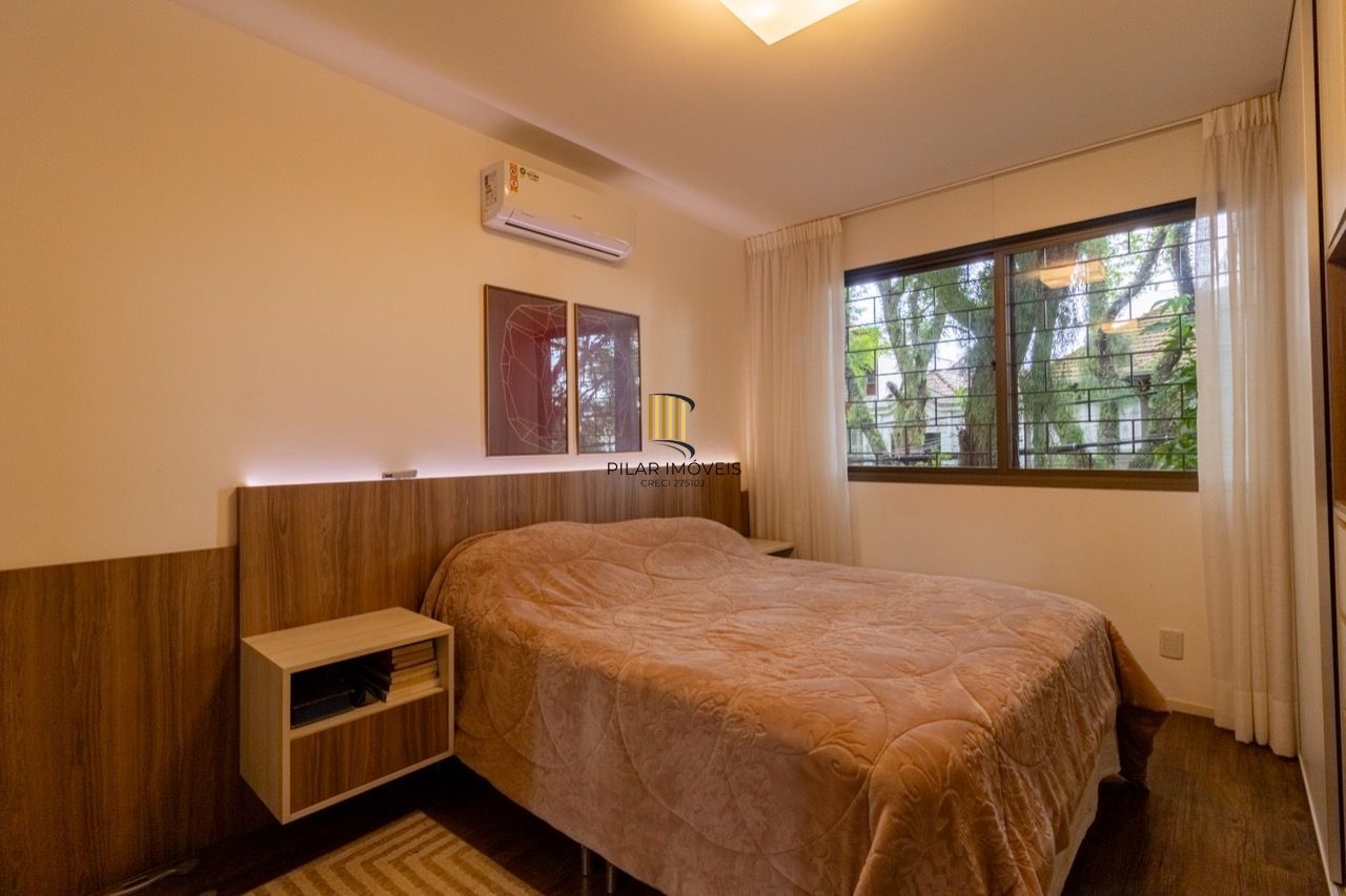 Apartamento 2 Dorm (1 Suíte) com 2 Banheiros, Vaga e Varanda – 87m² na Floresta