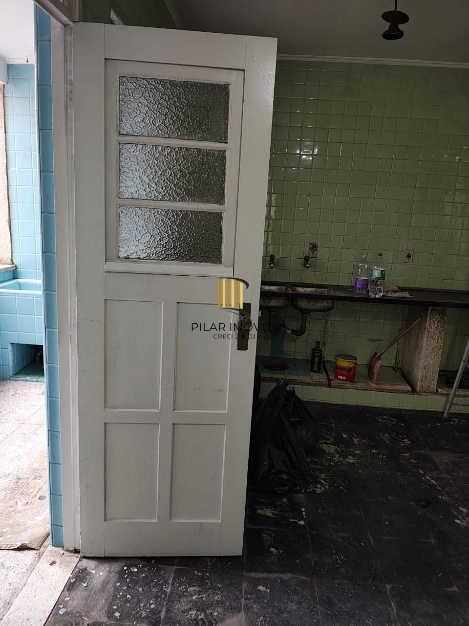 Apartamento 3 dormtórios de frente  bairro Bom Fim- Porto Alegre