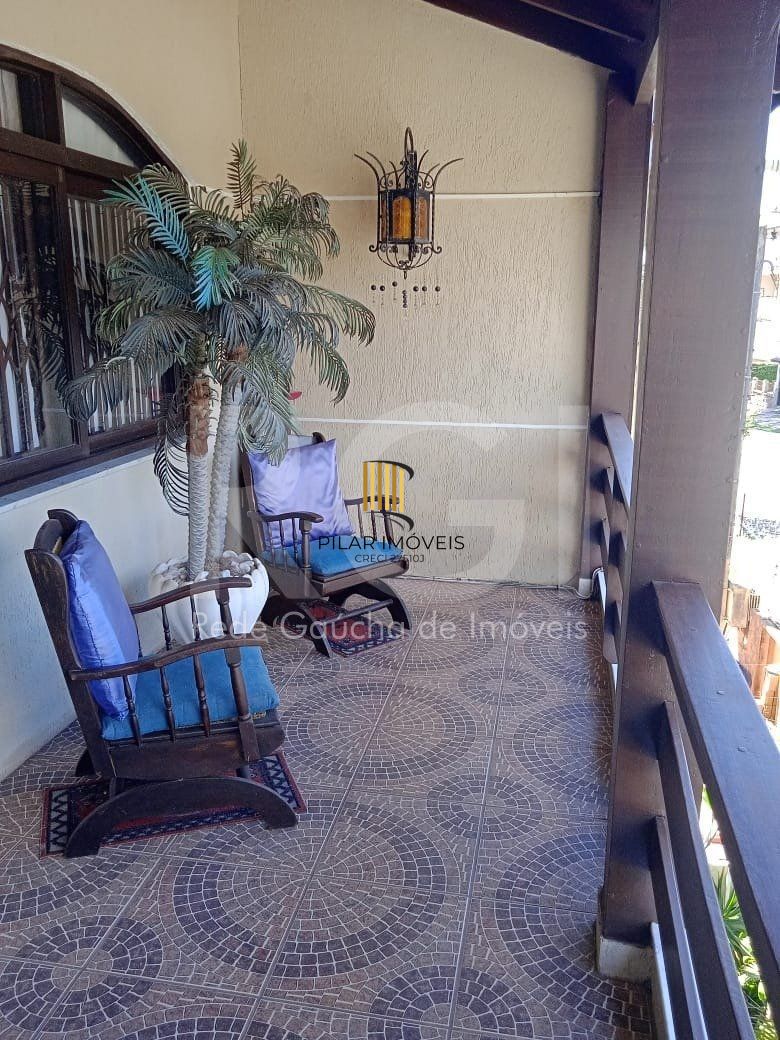 Casa para Venda - 750m², 6 dormitórios, sendo 3 suites, 4 vagas - Partenon