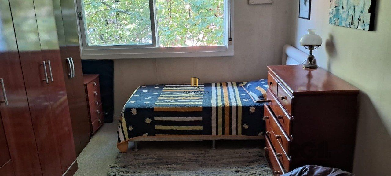 Apartamento de 152 m², com 3 dormitórios, 1 suíte e 2 vagas no bairro Bom Fim