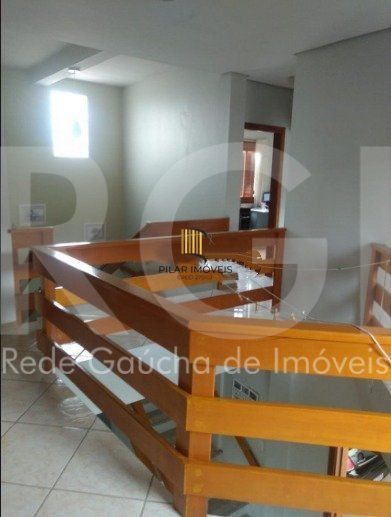 Casa para Venda - 287m², 4 dormitórios, sendo 1 suites, 4 vagas - Partenon