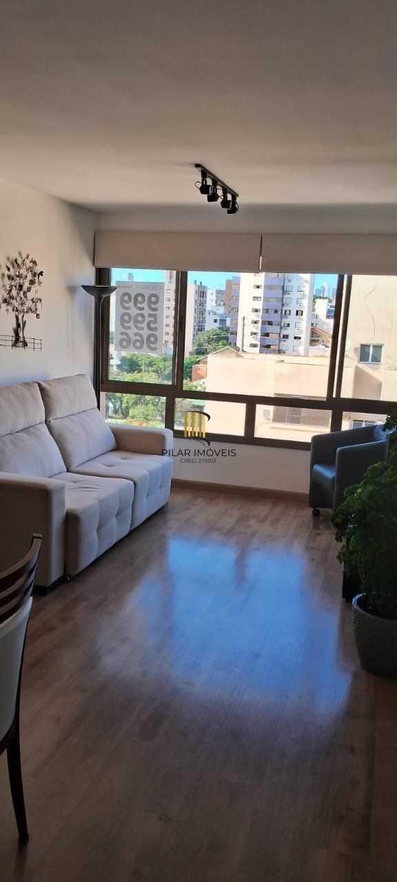 Apartamento 02 dormitórios alto padrão, bairro São João, com 02 vagas cobertas