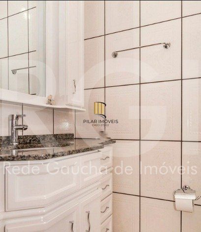 Casa para Venda - 287m², 4 dormitórios, sendo 1 suites, 4 vagas - Partenon