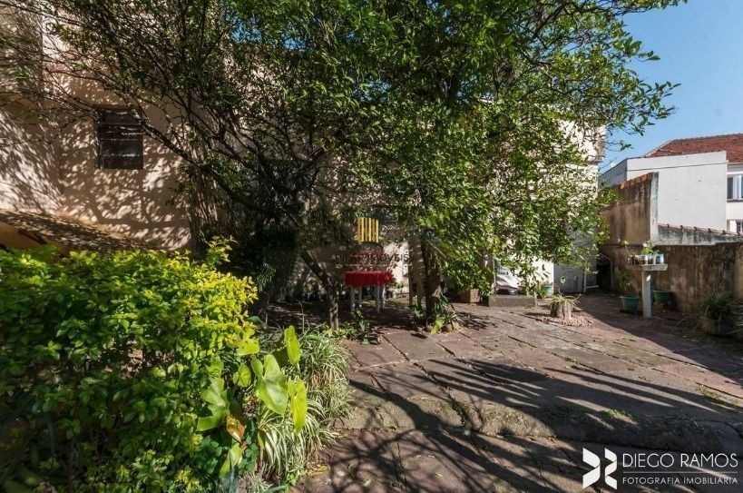 Casa para Venda - 190m², 4 dormitórios, sendo 1 suites, 2 vagas - Partenon