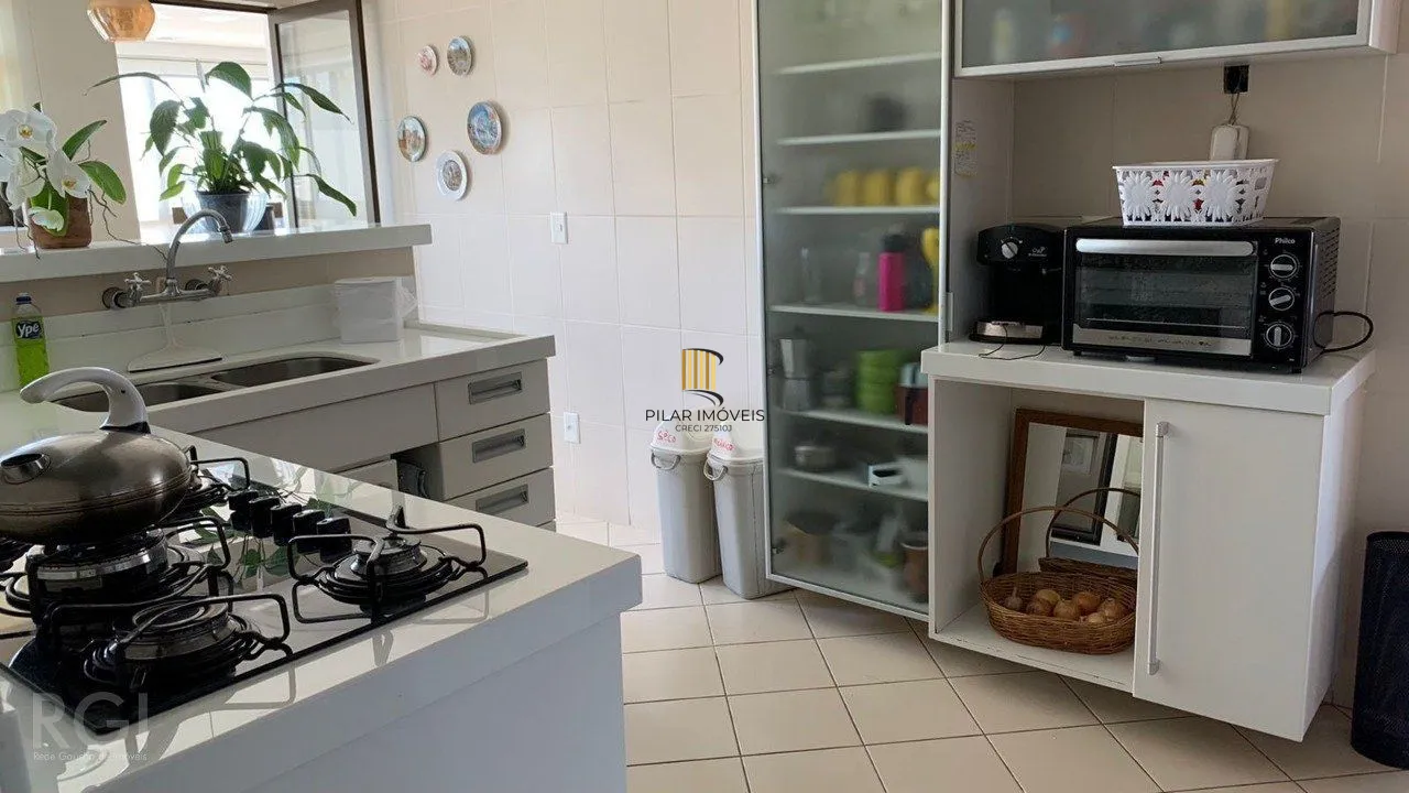 Cobertura para Venda - 310m², 3 dormitórios, sendo 1 suites, 4 vagas - Rio Branc