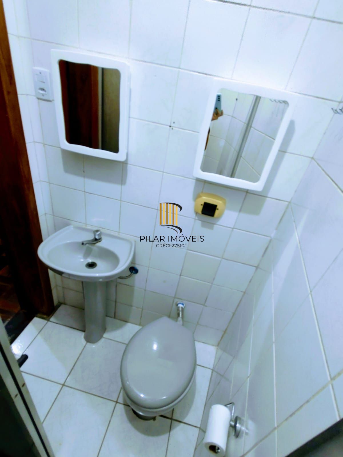 Apartamento JK à venda na Cidade Baixa.