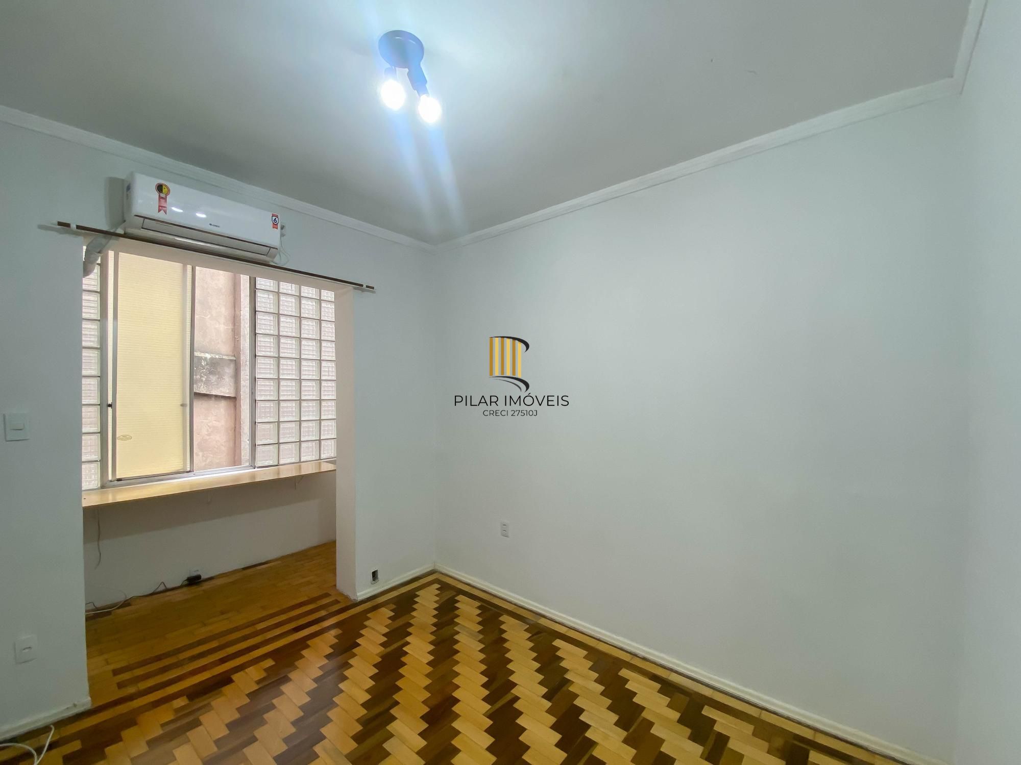 Apartamento 2 dormitórios na Duque de Caxias, Centro Histórico