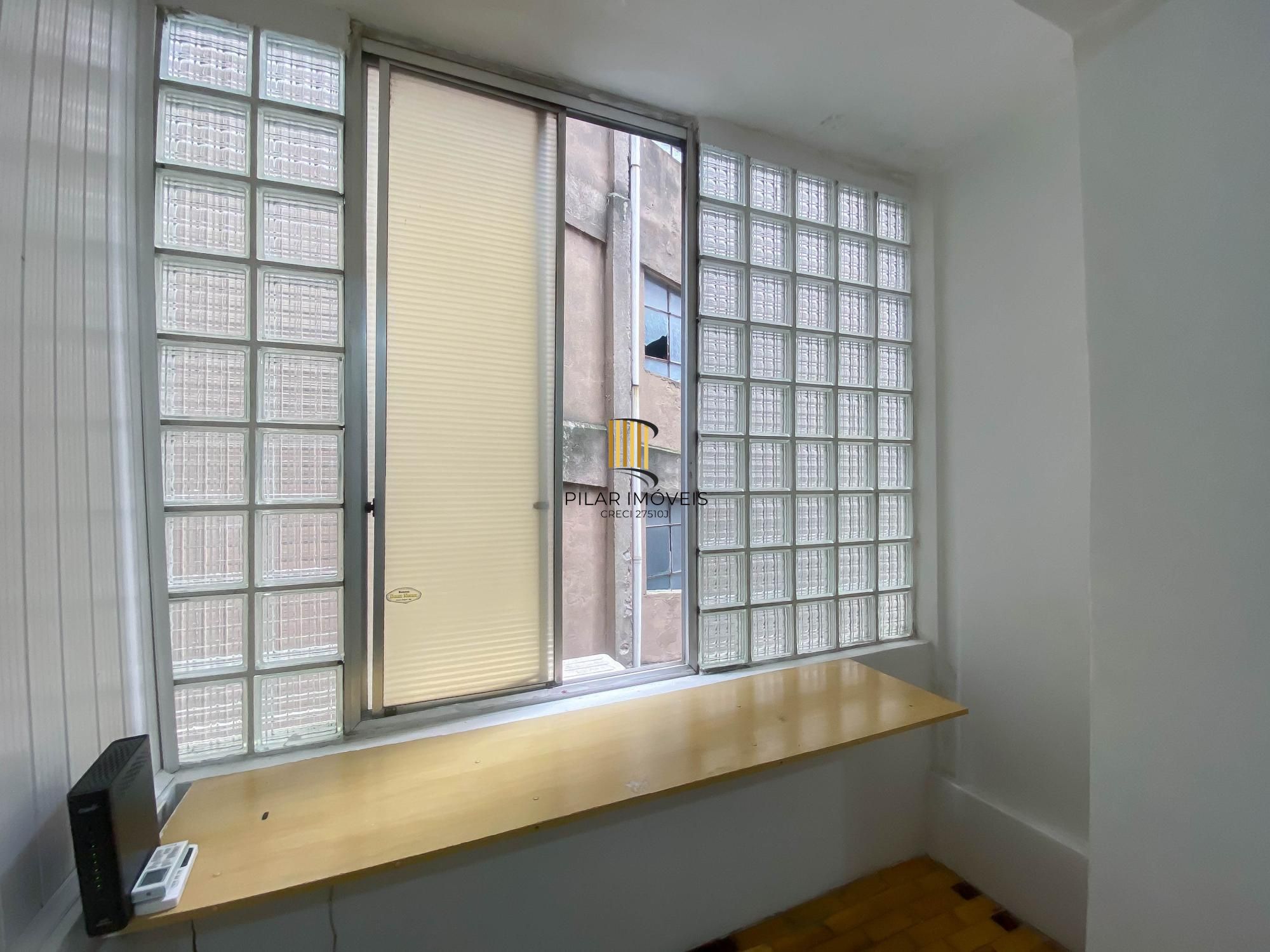 Apartamento 2 dormitórios na Duque de Caxias, Centro Histórico