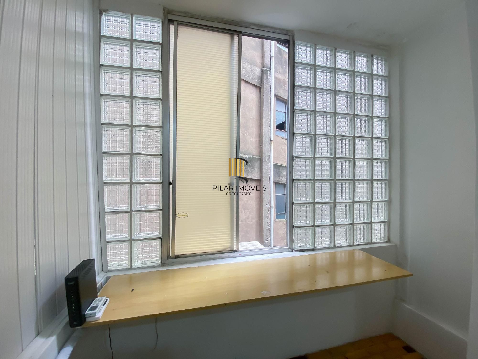 Apartamento 2 dormitórios na Duque de Caxias, Centro Histórico