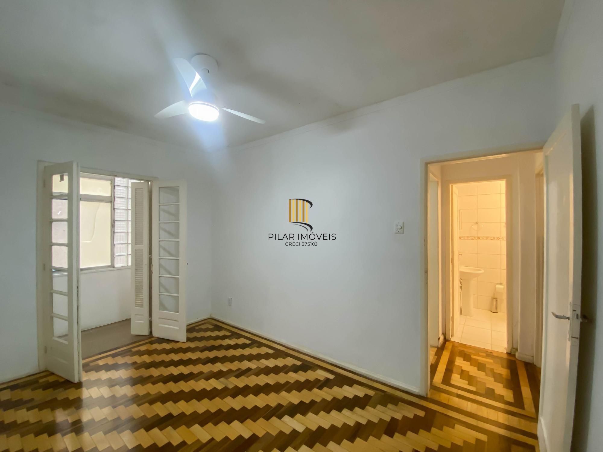 Apartamento 2 dormitórios na Duque de Caxias, Centro Histórico