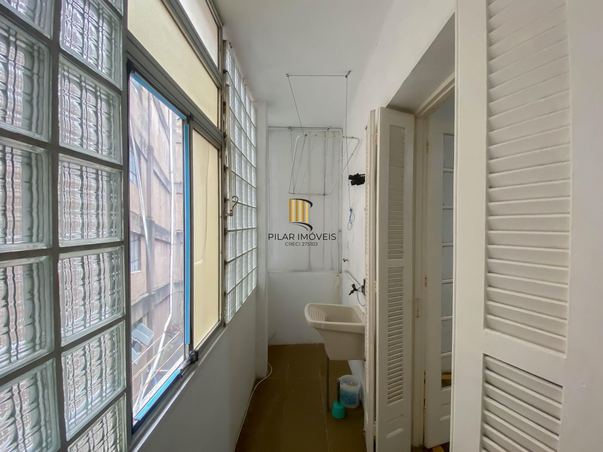 Apartamento 2 dormitórios na Duque de Caxias, Centro Histórico