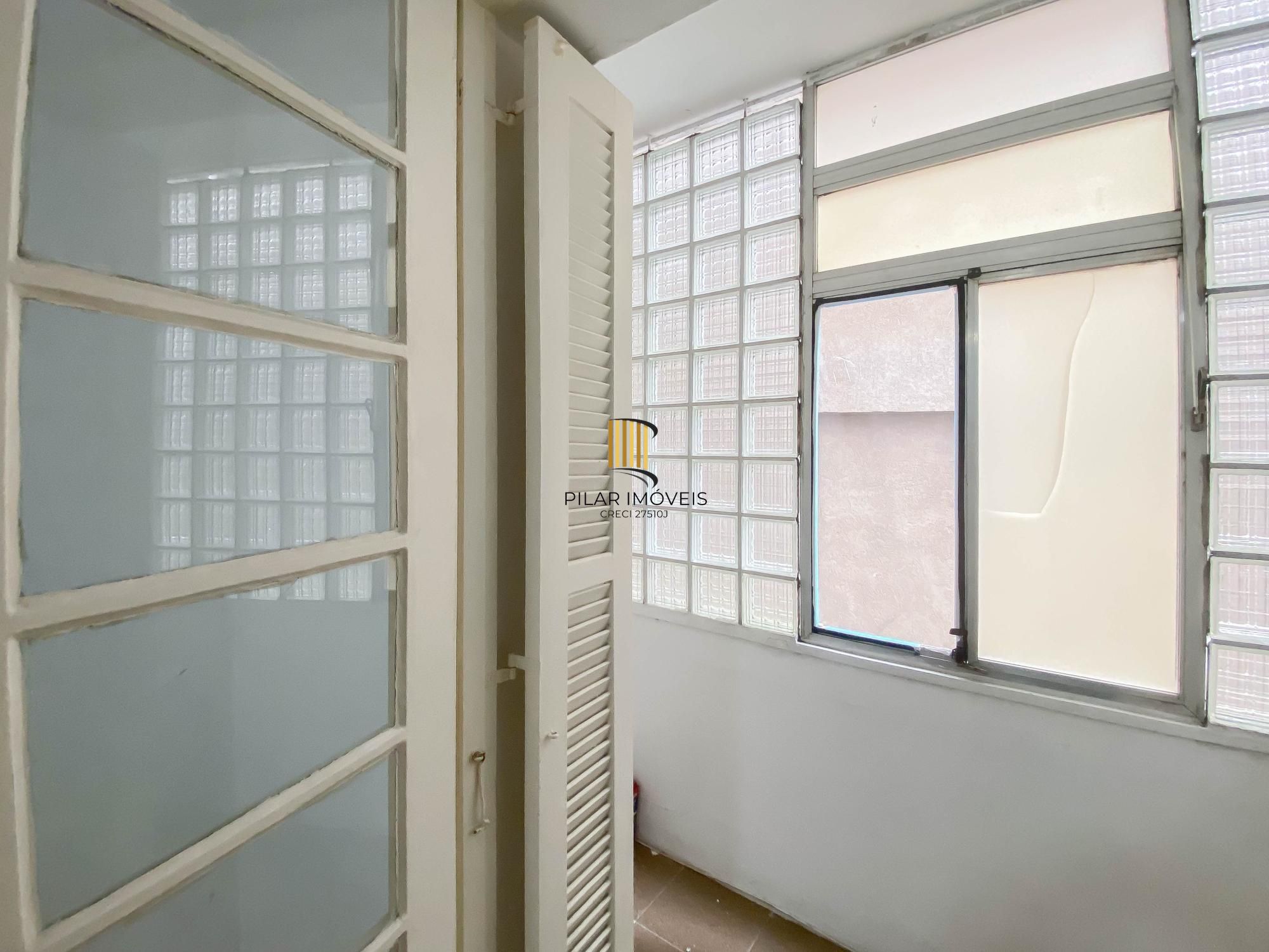Apartamento 2 dormitórios na Duque de Caxias, Centro Histórico