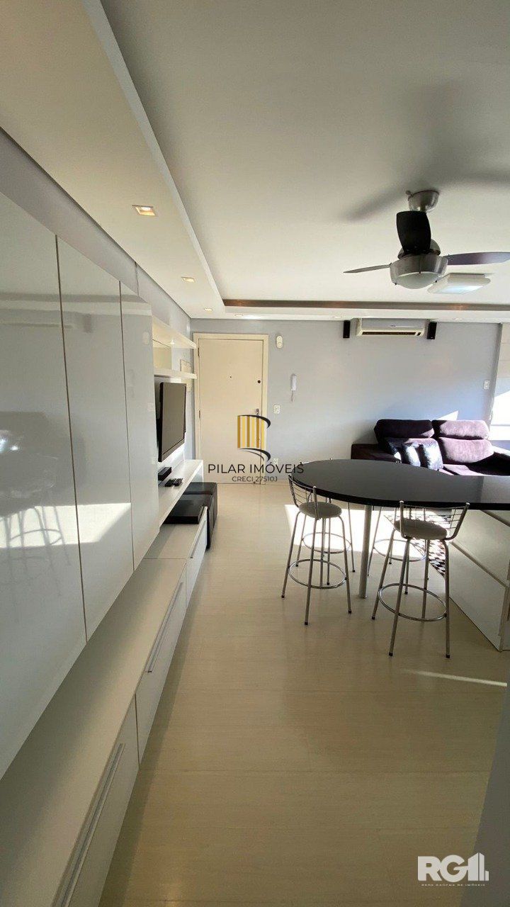 APARTAMENTO 1DORMITÓRIO MOBILIADO - COM GARAGEM, NA CIDADE BAIXA