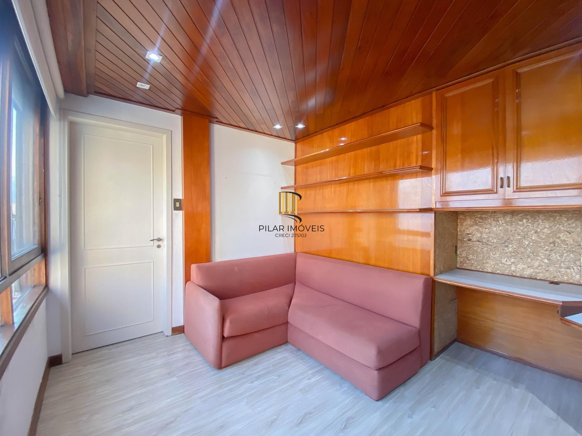 Apartamento mobiliado 2 dormitórios com closet e 2 vagas – Duque de Caxias