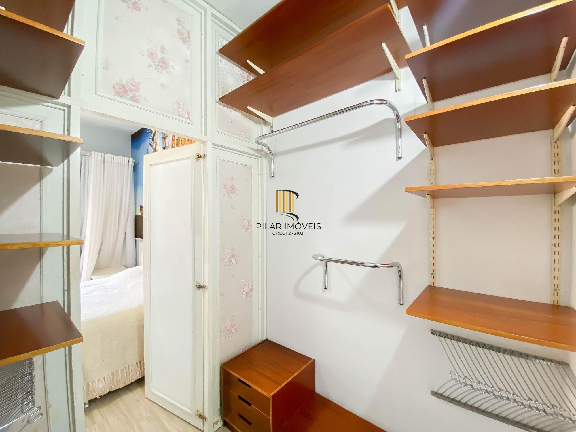 Apartamento mobiliado 2 dormitórios com closet e 2 vagas – Duque de Caxias