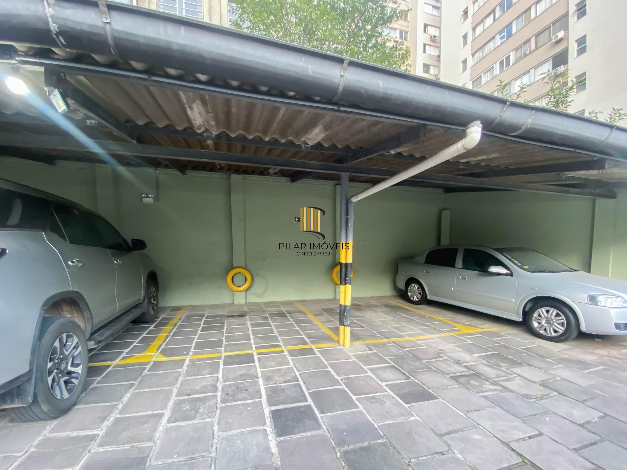 Apartamento mobiliado 2 dormitórios com closet e 2 vagas – Duque de Caxias