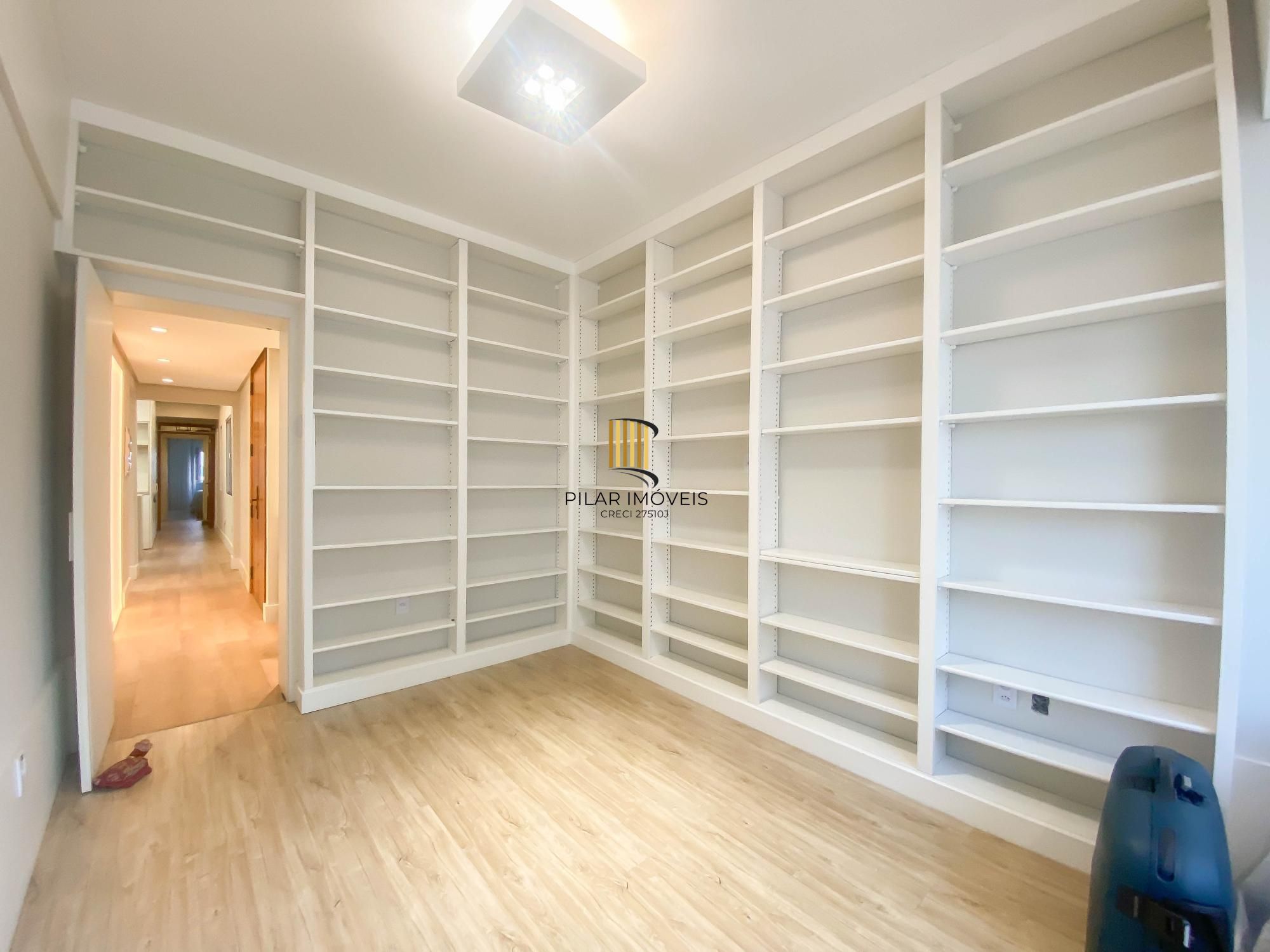 Apartamento mobiliado 2 dormitórios com closet e 2 vagas – Duque de Caxias