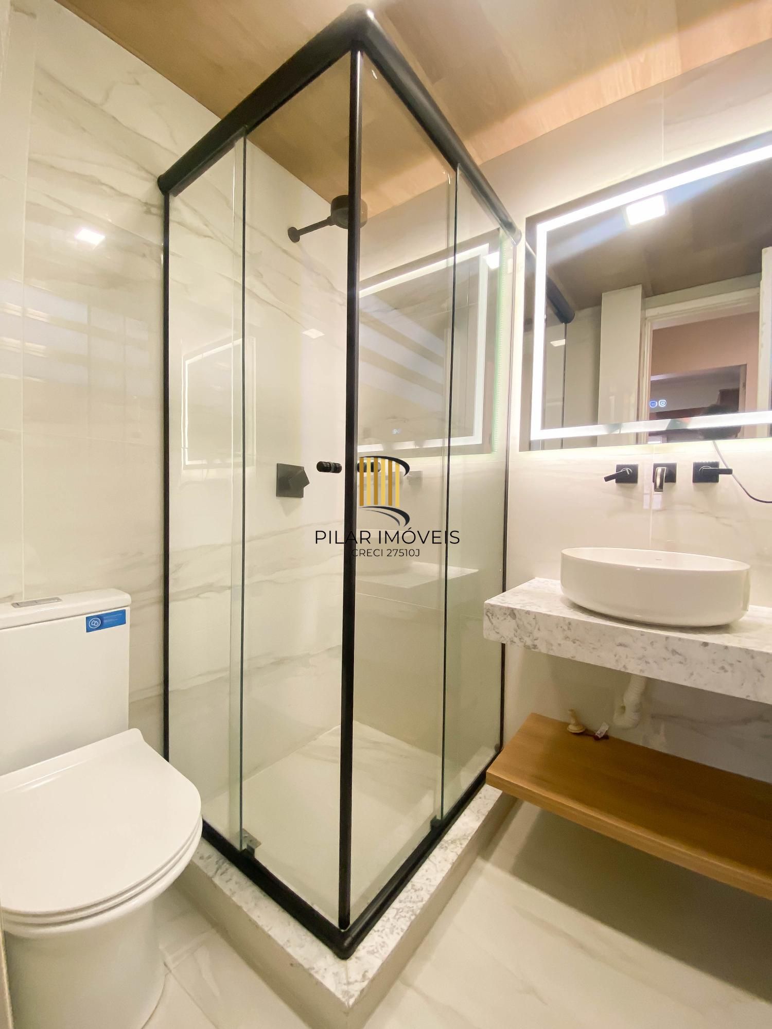 Apartamento mobiliado 2 dormitórios com closet e 2 vagas – Duque de Caxias