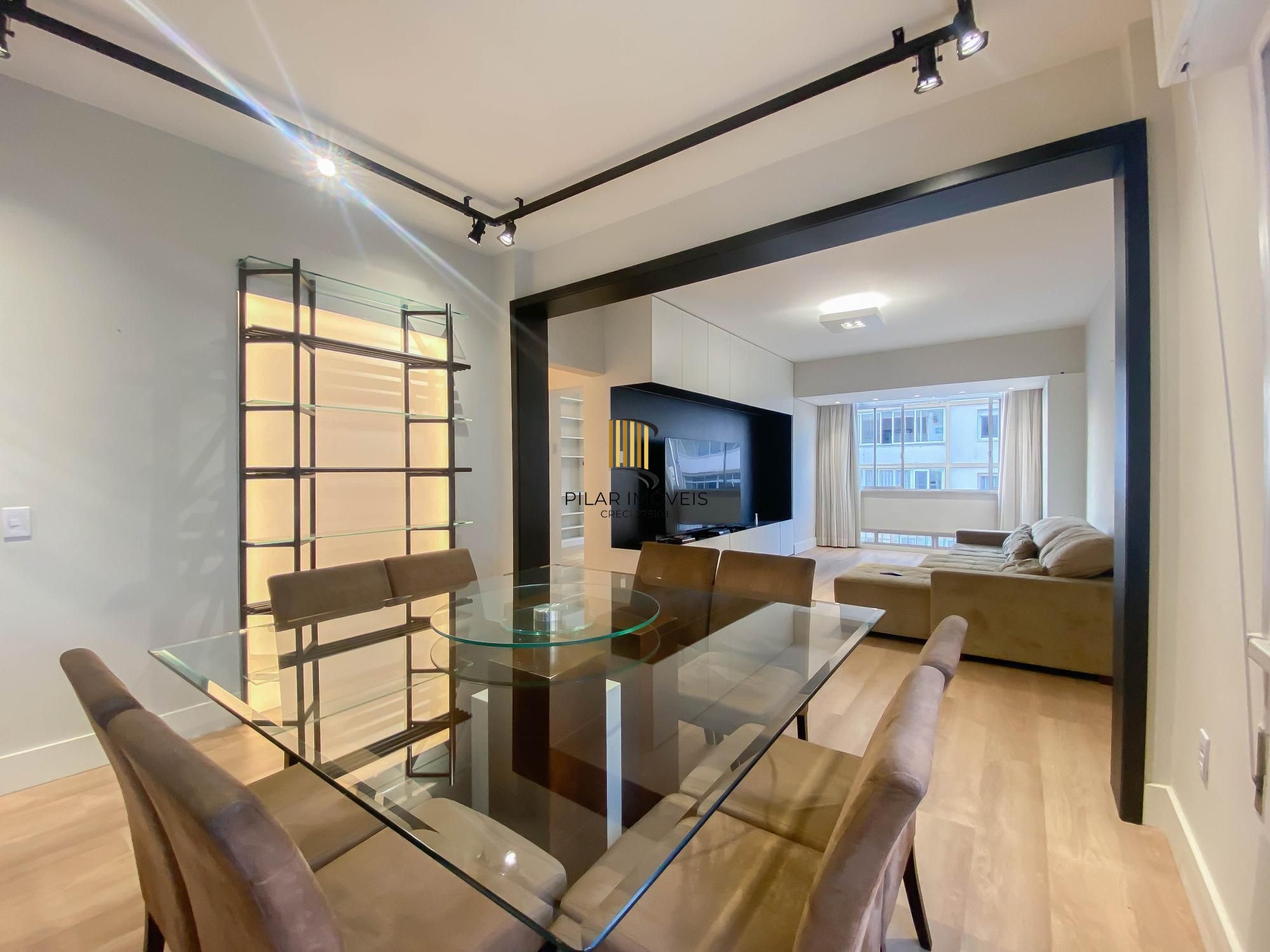 Apartamento mobiliado 2 dormitórios com closet e 2 vagas – Duque de Caxias