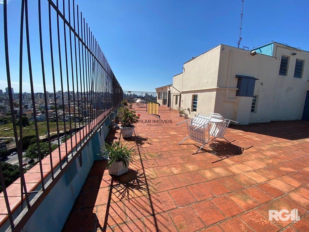 Apartamento à venda em Porto Alegre - 3 quartos - Santana