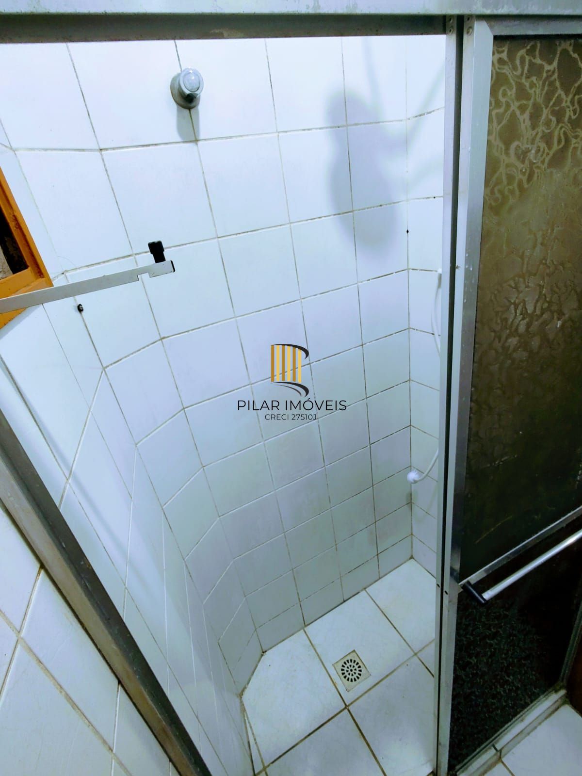 Apartamento JK à venda na Cidade Baixa.