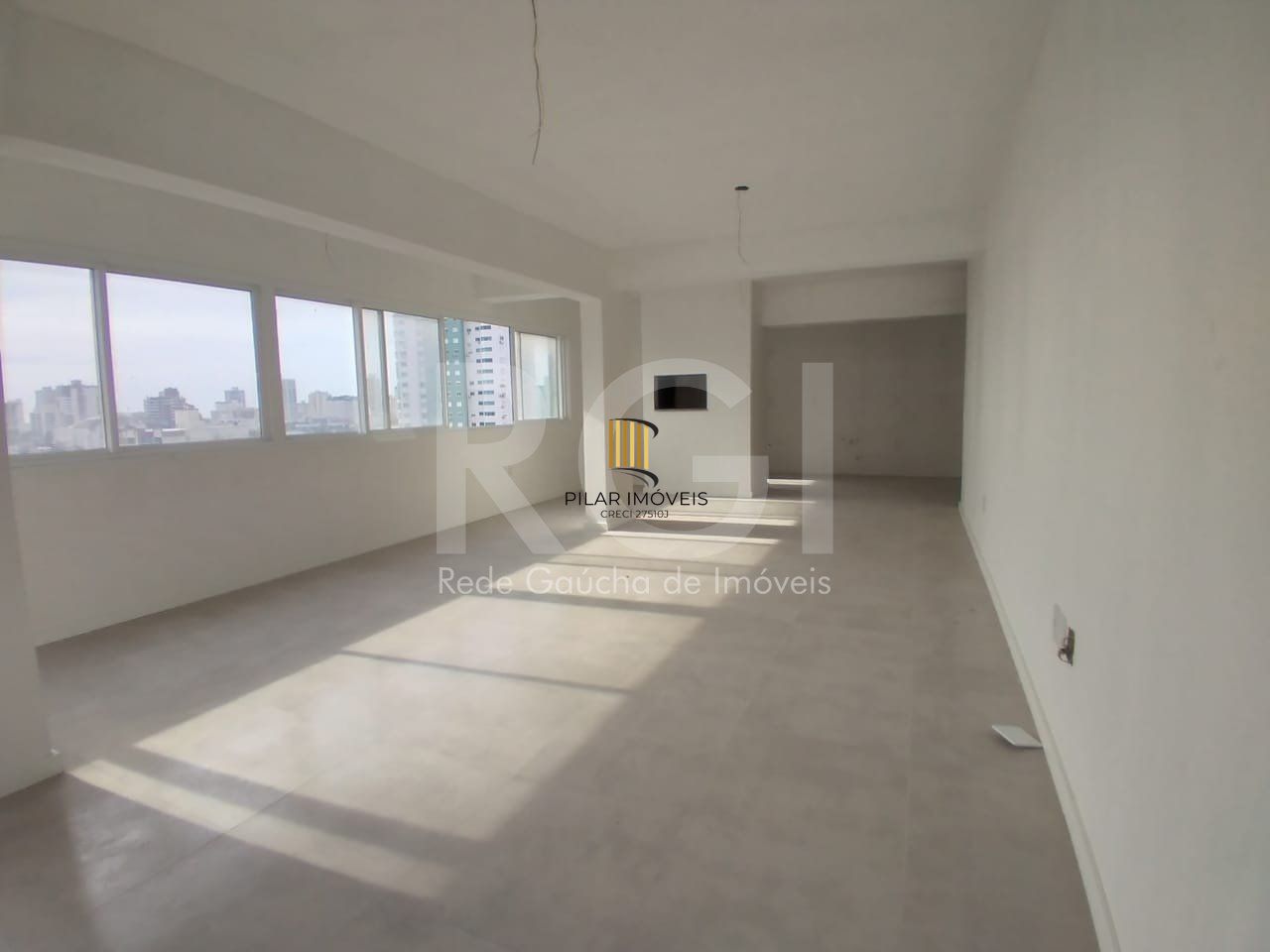 Apartamento com 3 Quartos e 3 banheiros à Venda, 129 m² Centro de Tramandaí