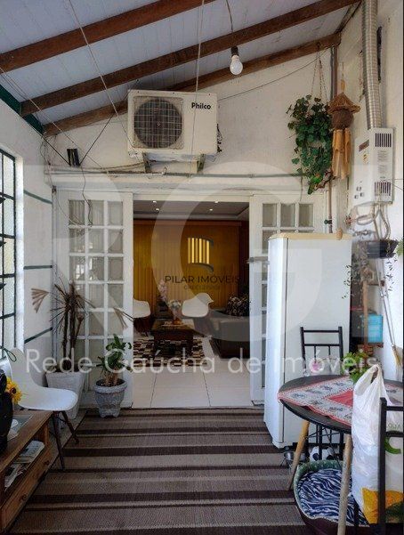 Casa à venda com 3 quartos e garagem 2 carros!