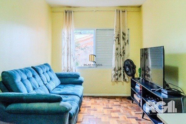 Apartamento com 1 quarto e 47m² à venda em Medianeira, Porto Alegre.