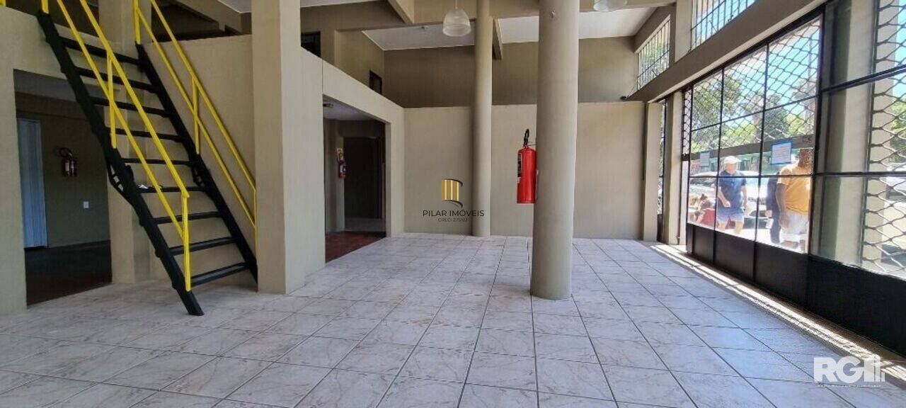 AMPLA LOJA COM MEZANINO, EM FRENTE A REDENÇÃO.