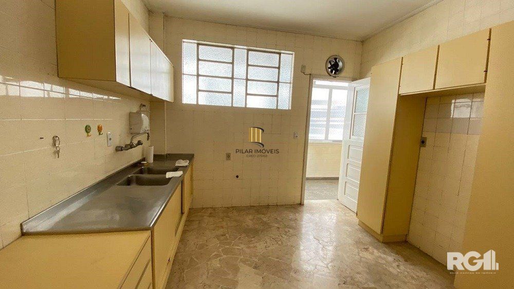 APARTAMENTO 3  DORMITÓRIOS DE FRENTE PRÓXIMO A REDENÇÃO