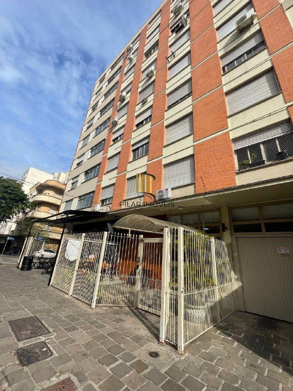 Apartamento -02 dormitorios-Cidade Baixa.