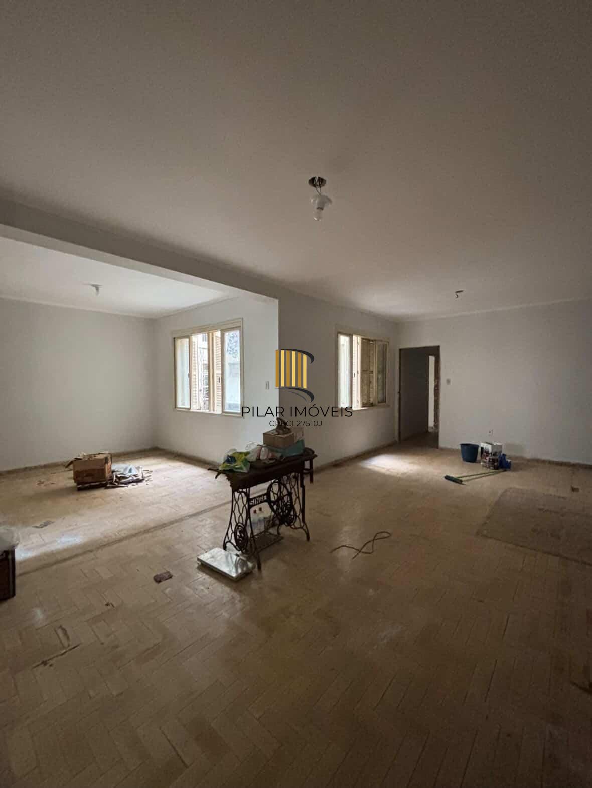 Apartamento 3 dormtórios de frente  bairro Bom Fim- Porto Alegre