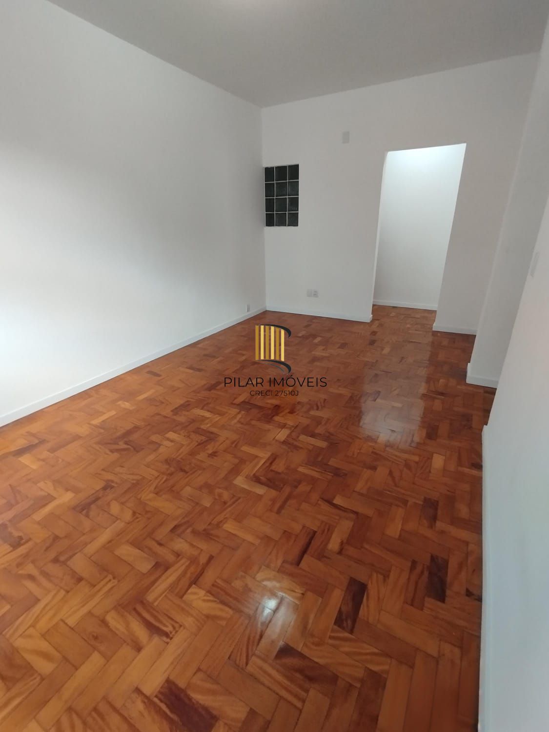 Apartamento de 2 dormitórios com dependência — 75 m² | Rua Riachuelo
