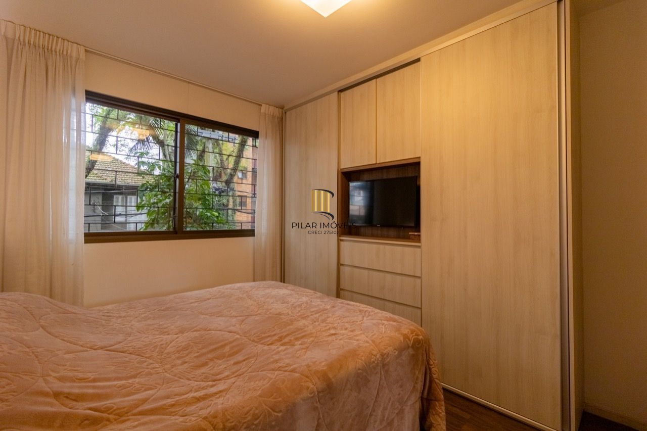 Apartamento 2 Dorm (1 Suíte) com 2 Banheiros, Vaga e Varanda – 87m² na Floresta