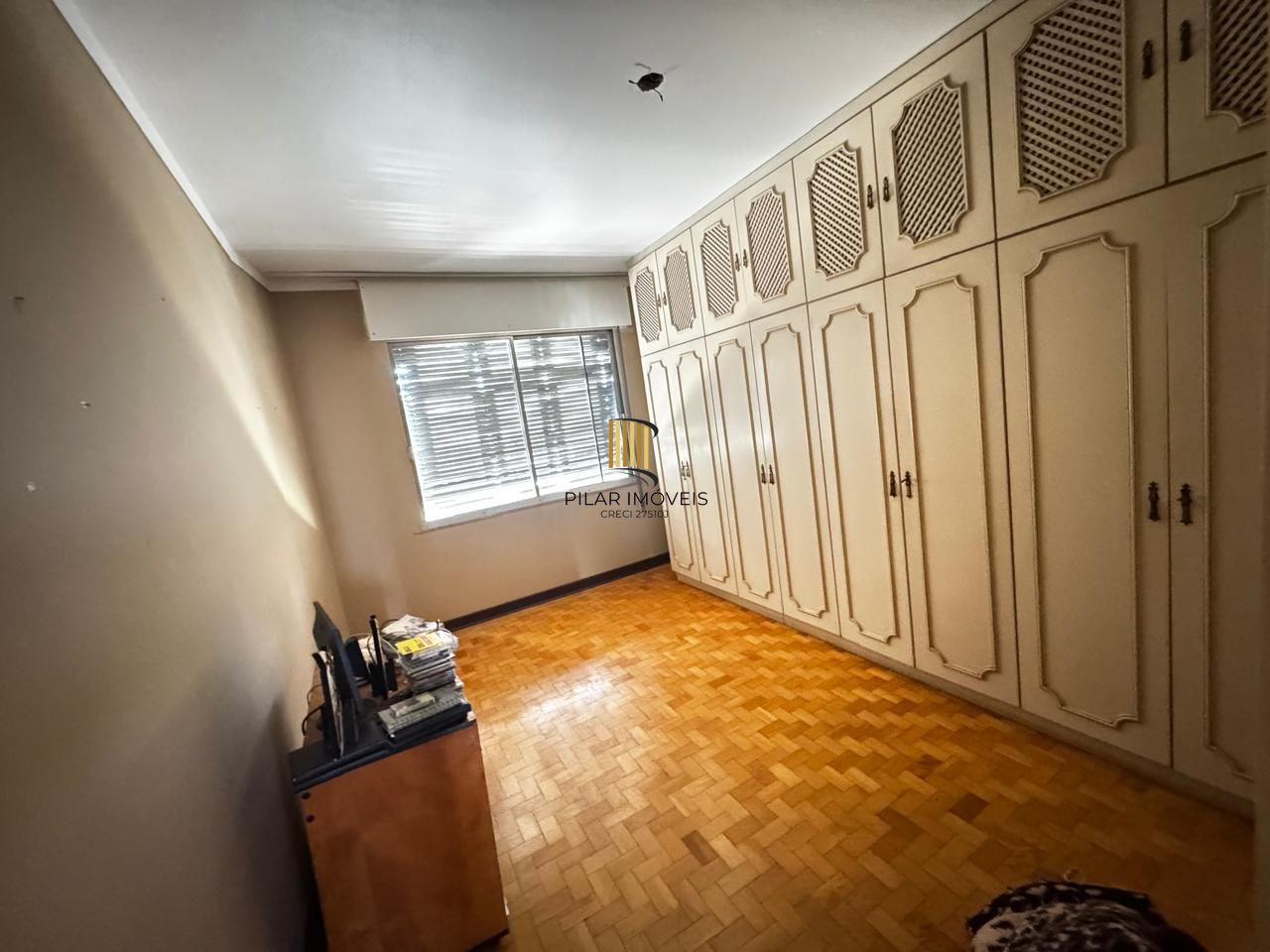 Apartamento super Amplo em frente a Santa Casa, Centro Histórico - POA