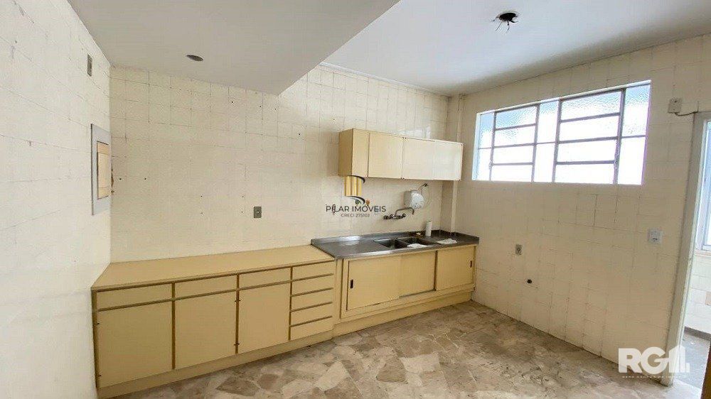 APARTAMENTO 3  DORMITÓRIOS DE FRENTE PRÓXIMO A REDENÇÃO