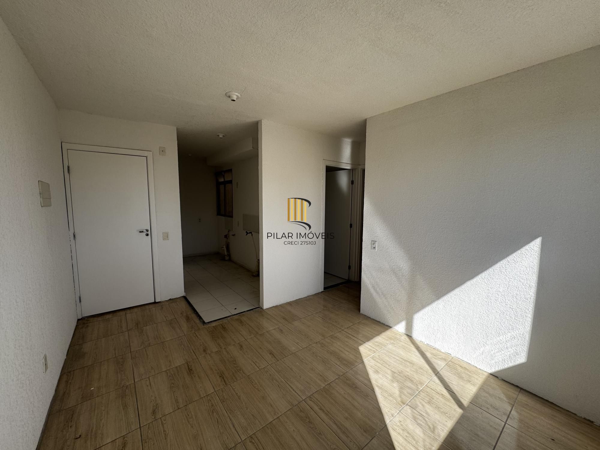 Apartamento de 2 dormitórios com garagem