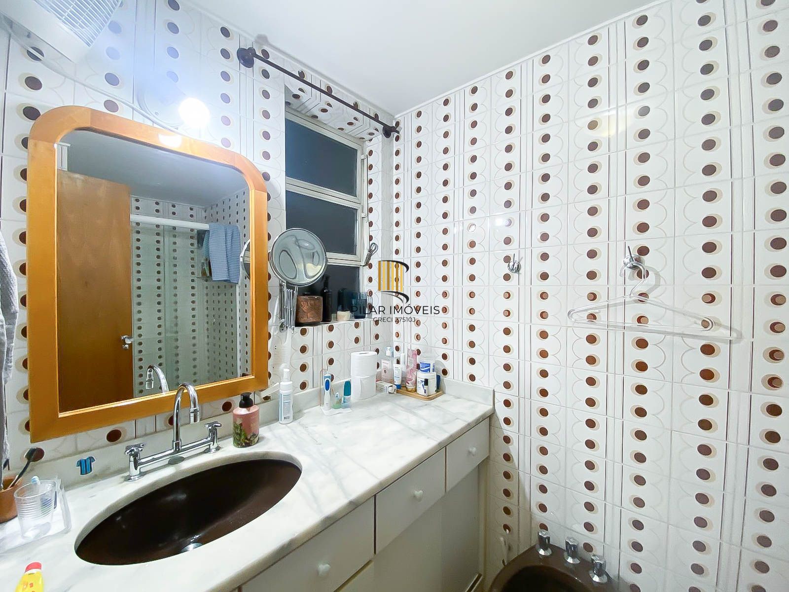 Apartamento 2 Dormitórios com Suíte, Closet, Escritório e Garagem no Rio Branco