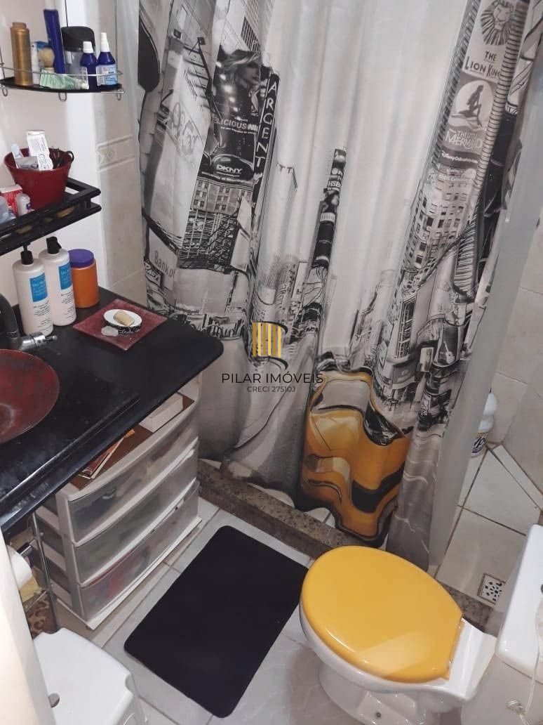 3 dormitórios com garagem no Menino Deus.