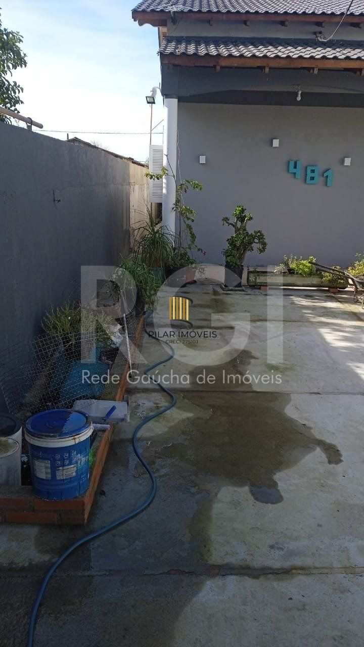 Casa para Venda - 90m², 3 dormitórios, 4 vagas - Maria Regina
